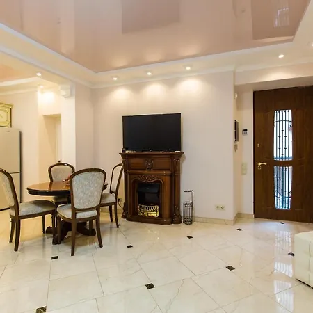 Avangard Kostiushka 20 Apartamento Leópolis