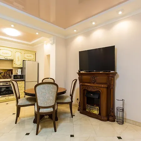 Avangard Kostiushka 20 Apartament Lwów