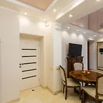 Avangard Kostiushka 20 Apartman *