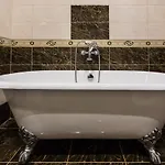 Avangard Kostiushka 20 Apartman *